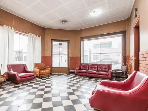 VENTA CASA CON LOCAL REMEDIOS DE ESCALADA