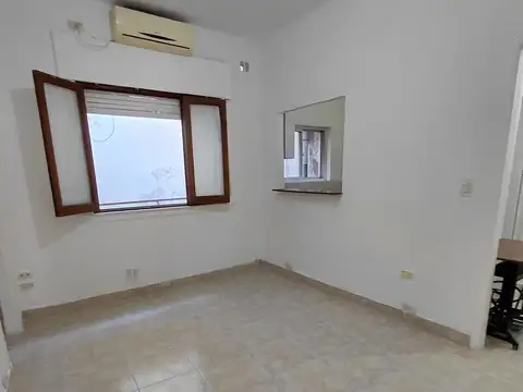 Depto Tipo Casa en Venta en Almagro, USD 90.000