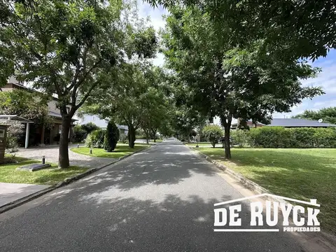 Terreno en Venta 35  mts Fondo