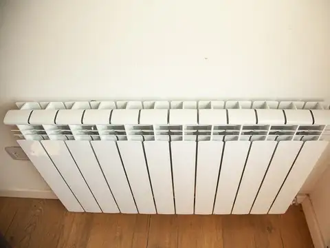 35 900