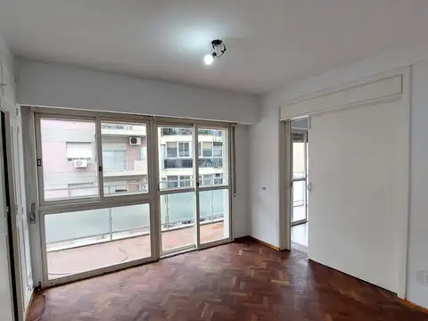 Departamento 4 ambientes con 3 baños