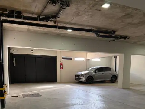 Pellegrini 100, Piso 5