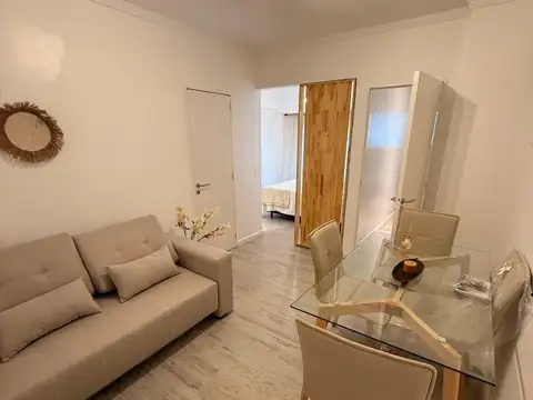 VENTA AMBIENTE Y MEDIO A LA CALLE