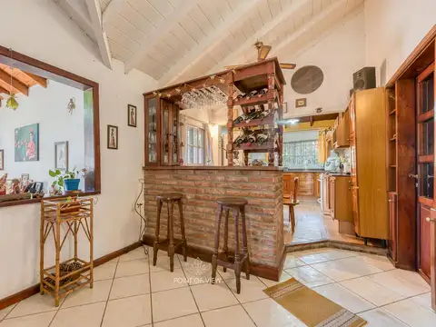 Casa en Venta con 2 cocheras