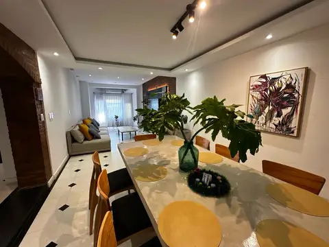 Casa en Venta en Moreno, USD 195.000