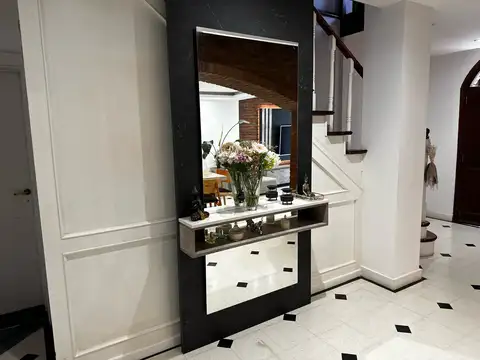 Casa 5 ambientes con 4 baños