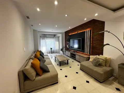 Primero de Mayo al 100