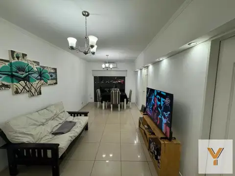 Departamento en venta - 3 Dormitorios 2 Baños - Cochera - 75Mts2 - Tres de Febrero
