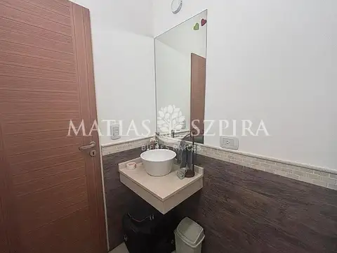 Depto Tipo Casa 2 ambientes con 2 baños