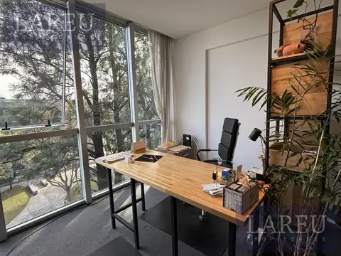 Oficina en Alquiler en 46 Plaza, Agora II -Pilar