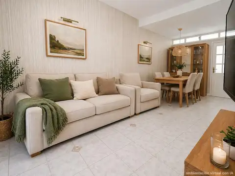 Venta de Casa 3 ambientes Con Cochera, Patio y Parrilla en Flores