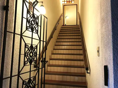 Depto Tipo Casa en Venta de 5 ambientes