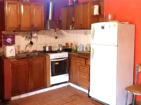 Casa 3 ambientes con 1 baño