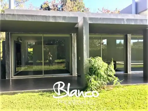 Casa en Venta en El Mirasol, USD 290.000