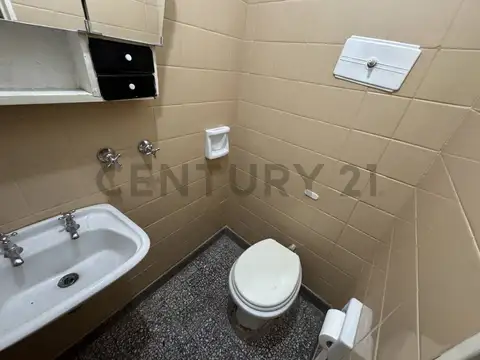 Casa en Alquiler con 1 cochera