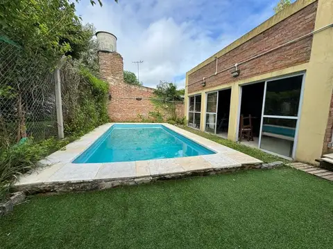 Quinta en Venta con 4 cocheras