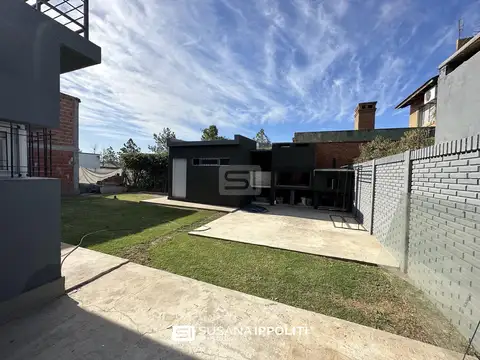 Local comercial mas 2 monoambientes en Roldan sobre calle Galvez