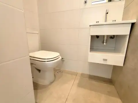 Depto Tipo Casa en Venta al Este