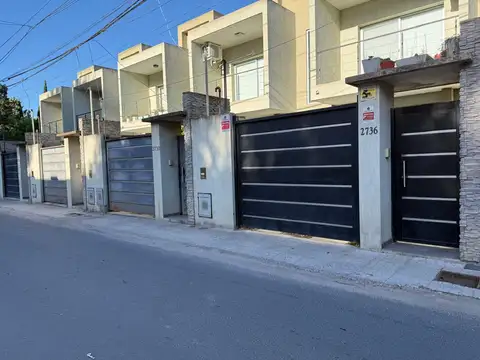 DUPLEX 2 DORM CON PARQUE Y PARRILLA- Calle 460 e/ Belgrano y 23 , CITY BELL - LA PLATA
