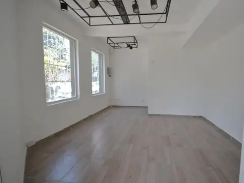 Local en Alquiler en Villa Luro, $ 750.000