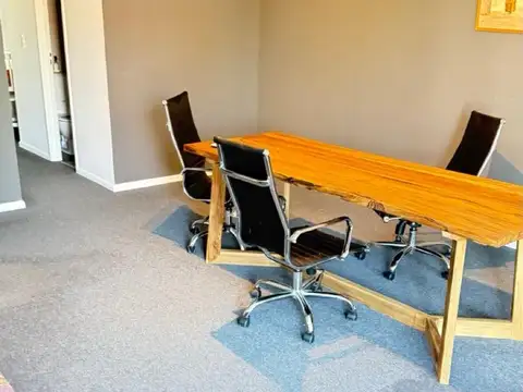 Oficina en Alquiler al Oeste