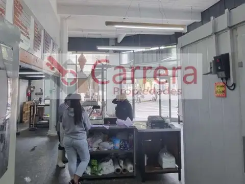 LOCAL  divisible 300 m2  (hoy frigorifico INSTALADO) - EN SAN ANDRES CASI MUNRO - leer -