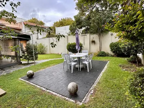 EXCELENTE CHALET 5 AMBIENTES EN SAN MARTIN CENTRO