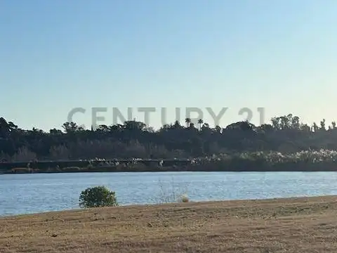 Lote al agua en EL NAUDIR con salida al Río Lujan