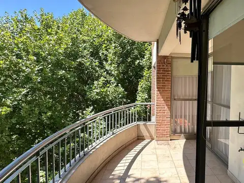 Departamento en Alquiler de 4 ambientes