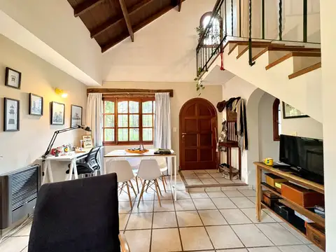 Casa 3 ambientes con 2 baños