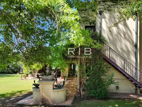 Propiedad Estilo Italiano sobre 1450 m2