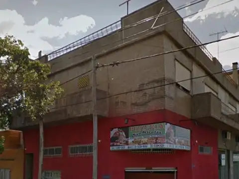DEPTO EN PLANTA ALTA CON COCHERA EN VENTA LARRALDE 4600 VILL