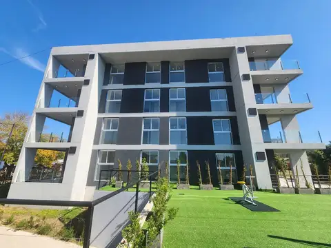 Complejo Amura/Tifón - G. Baigorria - Departamento con cochera y cama naútica