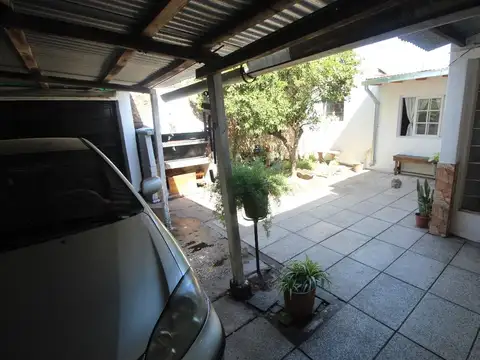 Casa 4 ambientes con 1 baño