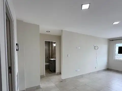 LASERRE 200, Piso 2