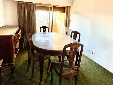 VENTA SEMIPISO 2 DORMITORIOS A REFACCIONAR CENTRO