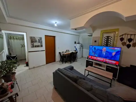 Departamento 2 ambientes tipo casa en venta en Mataderos