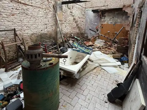 Av.italia 900, Piso 0