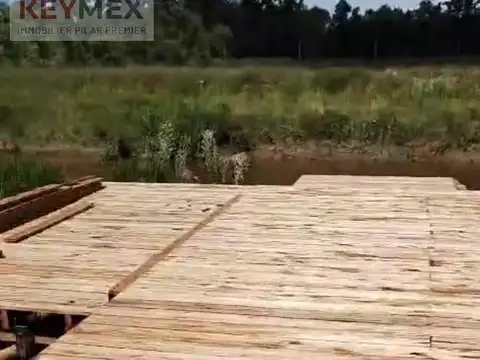 Lote con platea y muelle en venta en Delta de Escobar barrio náutico.