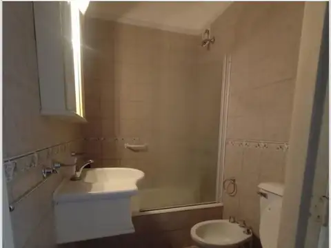 Departamento 2 amb c/ Balcòn zona Aldrey