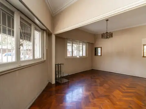 Depto Tipo Casa en Venta con 1 cocheras