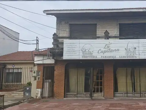 Local + depto amplio lote Llavallol
