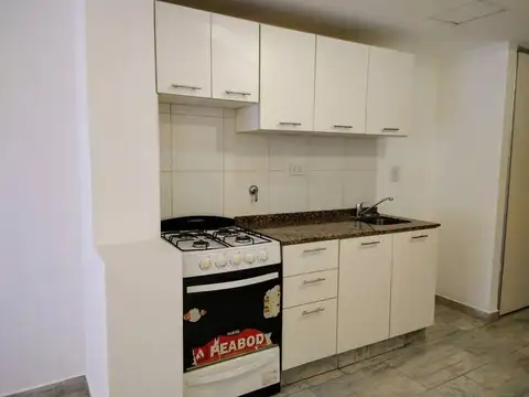 San Lorenzo 3700, Piso 00