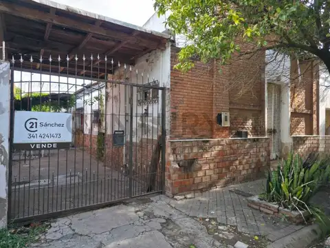 CASA A RECICLAR - VENTA   OPORTUNIDAD - CAÑADA DE GÓMEZ