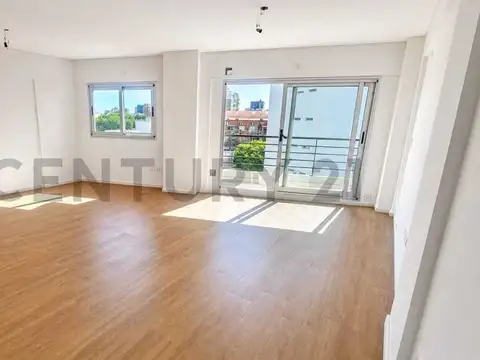 EN VENTA MONOAMBIENTE DIVISIBLE CON BALCÓN A ESTRENAR. LISTO PARA ESCRITURAR. APTO CRÉDITO.