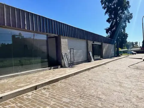LOCAL COMERCIAL EN LOS CARDALES 100