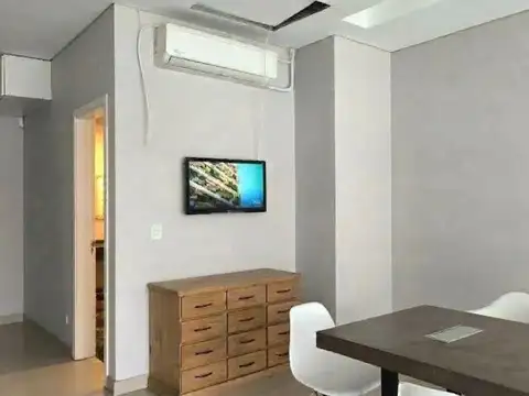 Oficina en Alquiler con 1 cochera