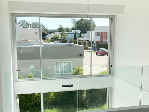 Local en Alquiler en City Bell, $ 1.400.000