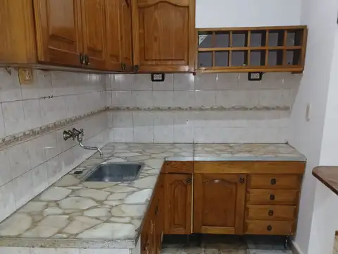 Depto Tipo Casa en Venta de 3 ambientes
