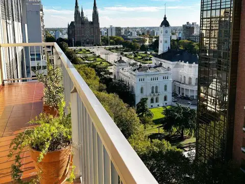 Departamento 6 ambientes con 3 baños